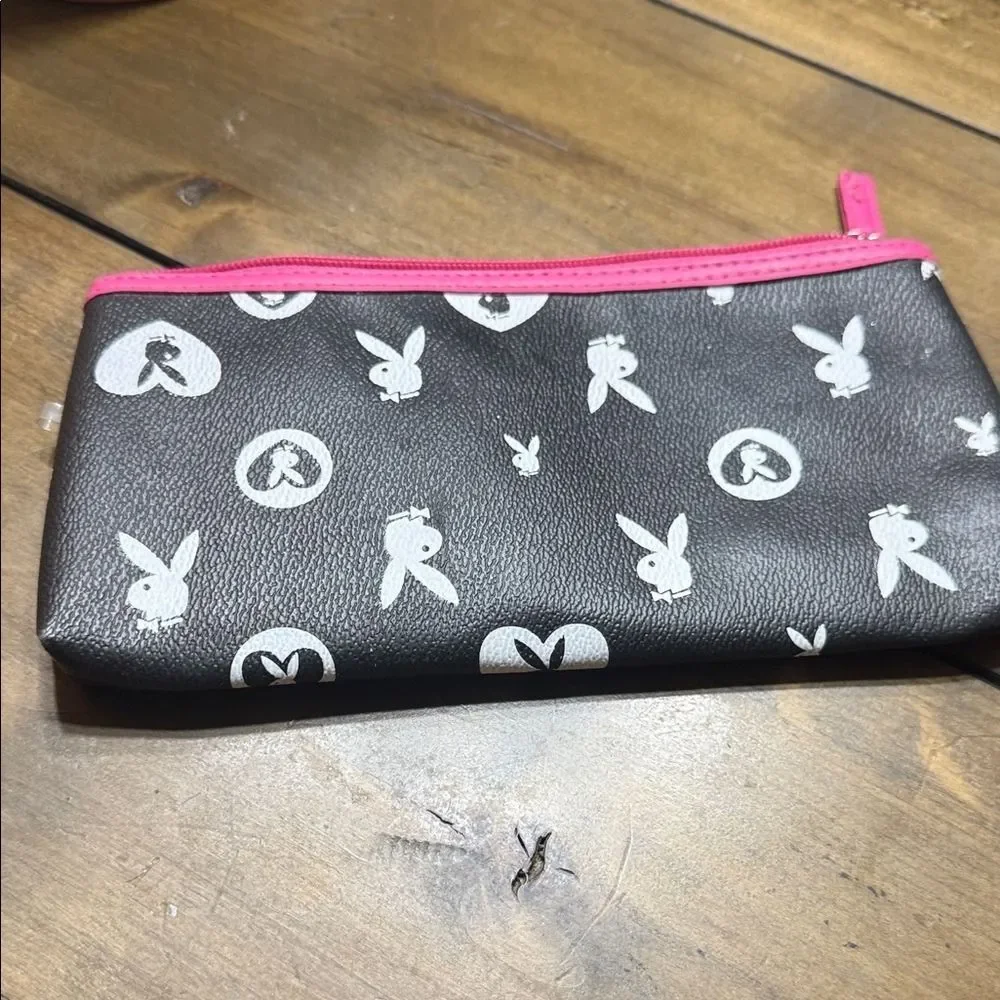 PLAYBOY Pink Zipper Pouch